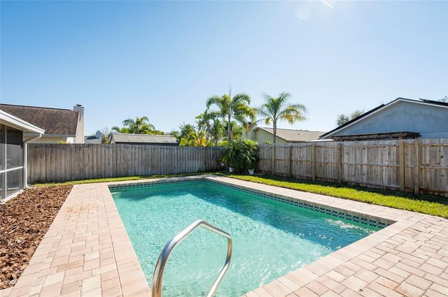 8194 124TH TERRACE, Largo, FL 33773