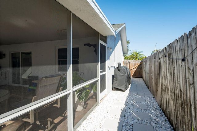 8194 124TH TERRACE, Largo, FL 33773