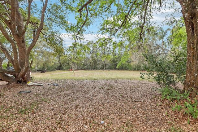 35929 VALLEYBROOK AVENUE, Zephyrhills, FL 33541