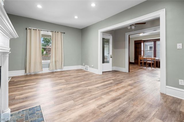 4218 E 124th Street, Cleveland, OH 44105