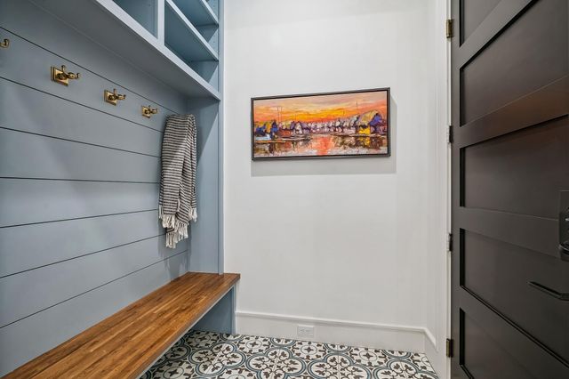 217 W 10th Street, Houston, TX 77008