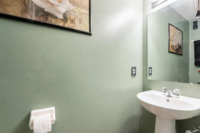 7197 Serenoa Drive, Reynoldsburg, OH 43068