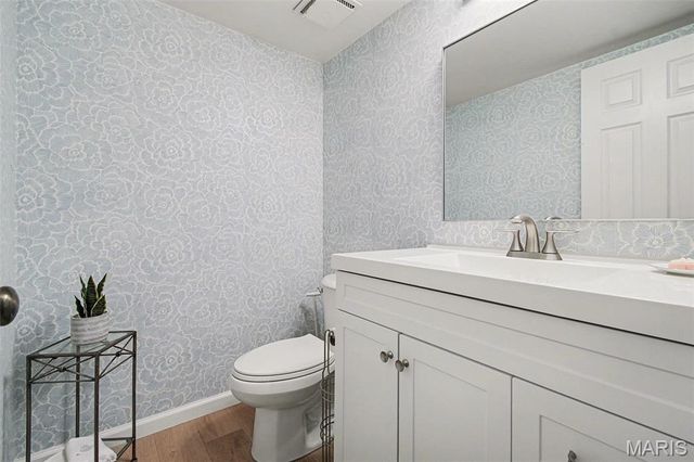 1554 Charlemont Drive, Chesterfield, MO 63017