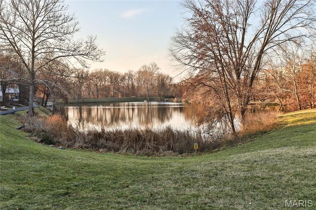 1554 Charlemont Drive, Chesterfield, MO 63017