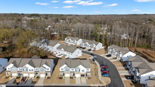 6 Loebner Lane, Simpsonville, SC 29680