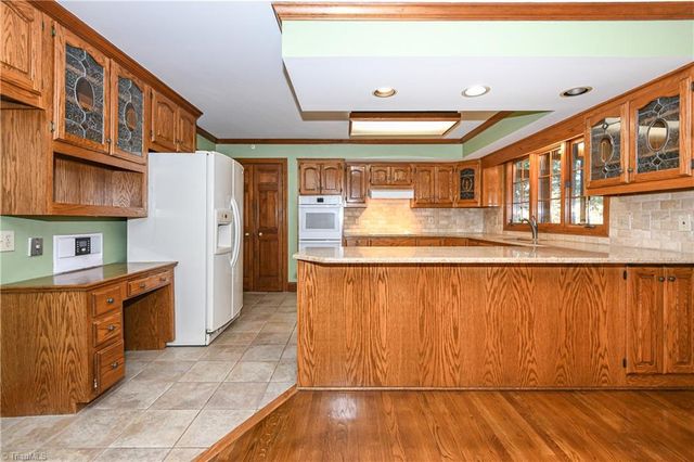 3406 Crosstimbers Drive, Greensboro, NC 27410