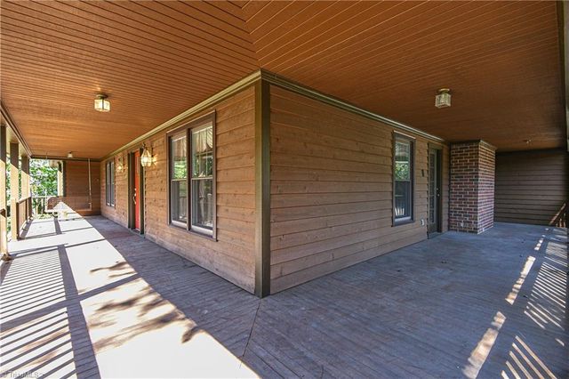 3406 Crosstimbers Drive, Greensboro, NC 27410