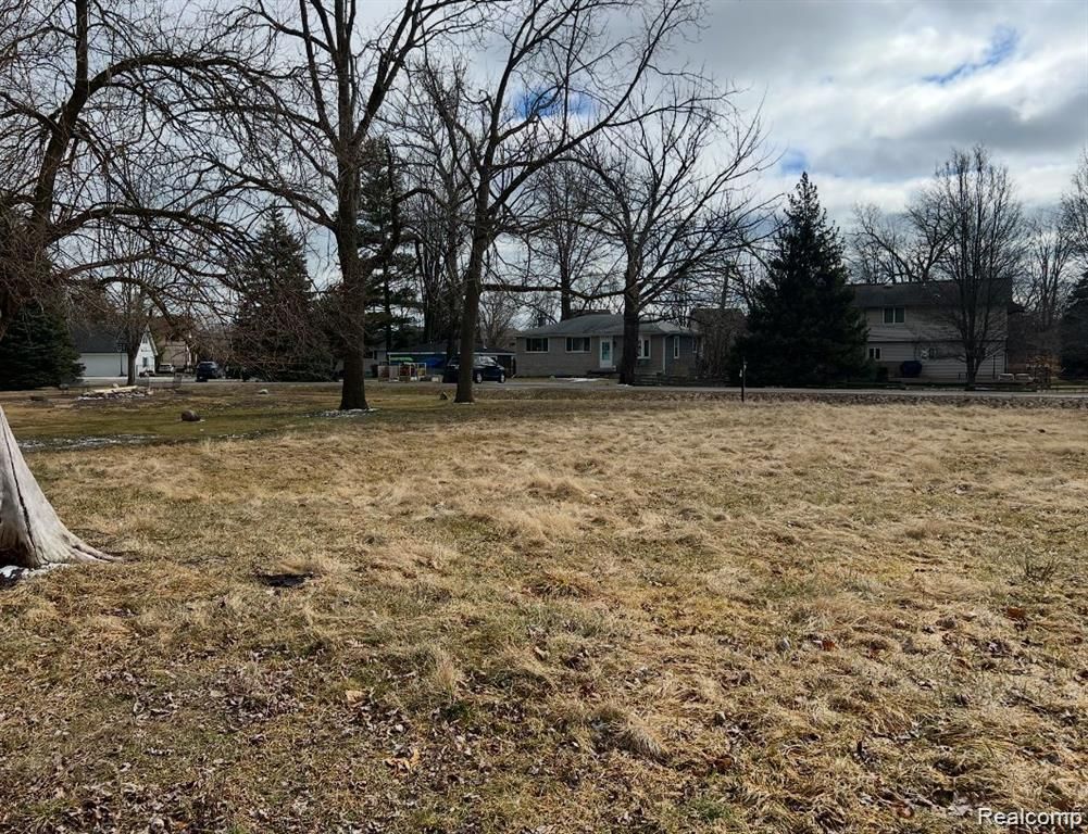 0000 Clinton Shore Dr, Harrison Twp, MI 48045