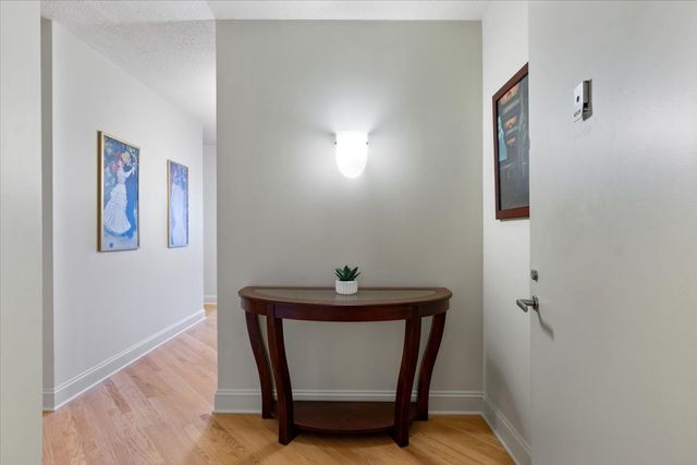 512 N MCCLURG Court 4309, Chicago, IL 60611