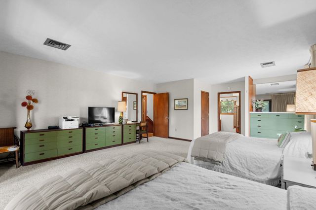302 8th Ave. N, North Myrtle Beach, SC 29582