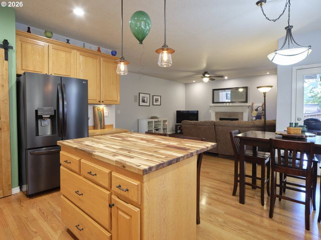 3715 Ne 100TH Cir, Vancouver, WA 98686