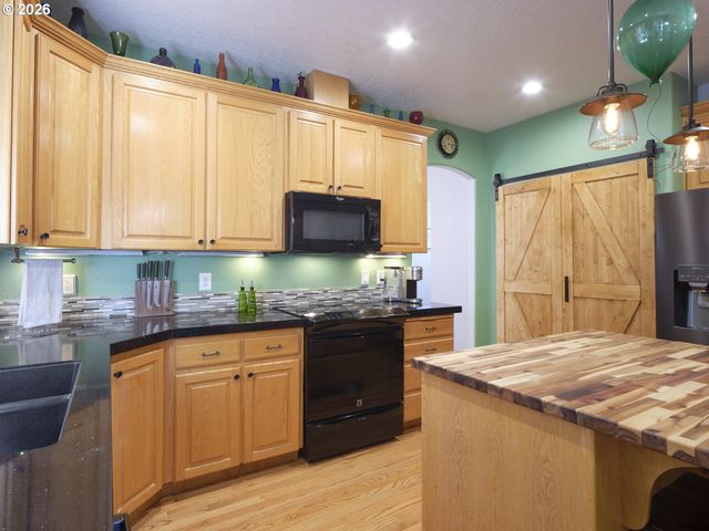 3715 Ne 100TH Cir, Vancouver, WA 98686