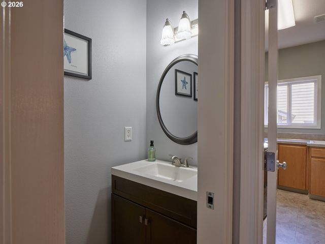 3715 Ne 100TH Cir, Vancouver, WA 98686