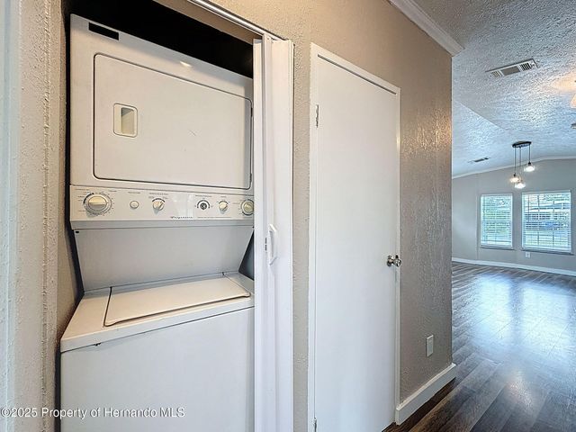 9440 Cougar Drive, Weeki Wachee, FL 34613