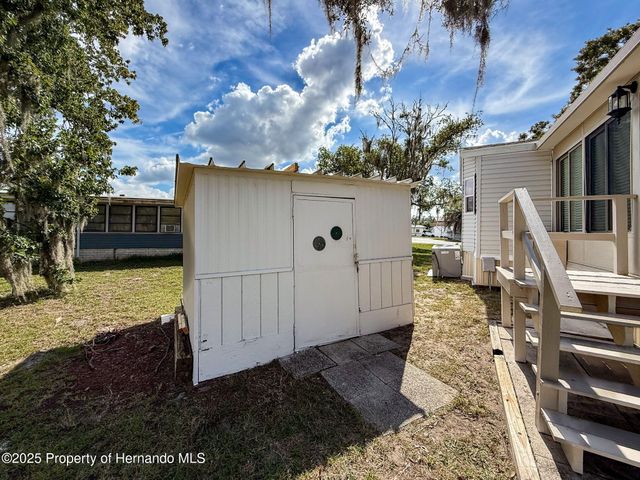 9440 Cougar Drive, Weeki Wachee, FL 34613