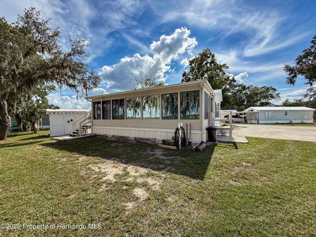 9440 Cougar Drive, Weeki Wachee, FL 34613