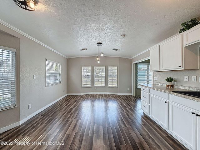 9440 Cougar Drive, Weeki Wachee, FL 34613