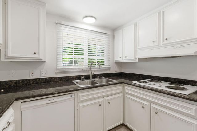 5220 Paragon St, Rocklin, CA 95677