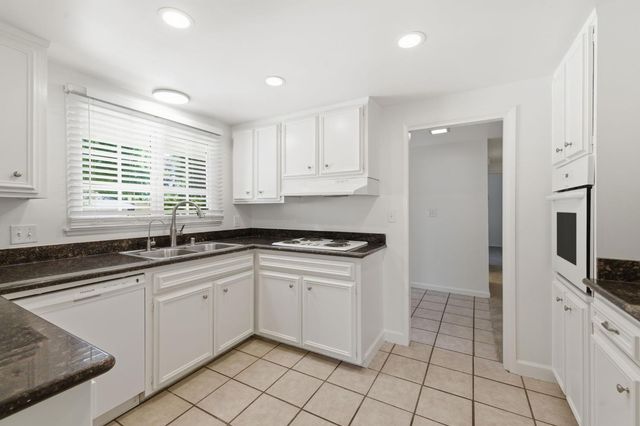 5220 Paragon St, Rocklin, CA 95677