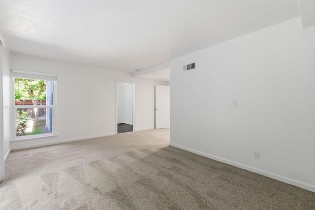 5220 Paragon St, Rocklin, CA 95677