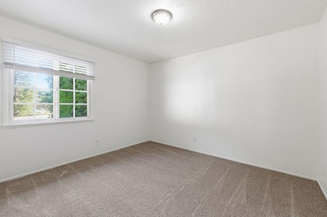 5220 Paragon St, Rocklin, CA 95677
