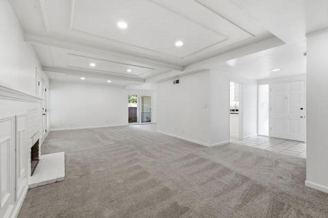 5220 Paragon St, Rocklin, CA 95677