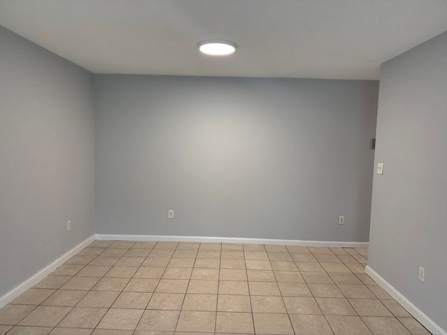 279 West Fellsway 1, Medford, MA 02155