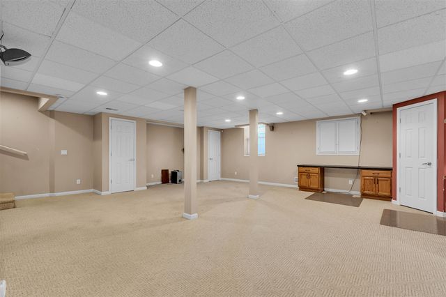 44899 Weymouth Drive, Canton, MI 48188