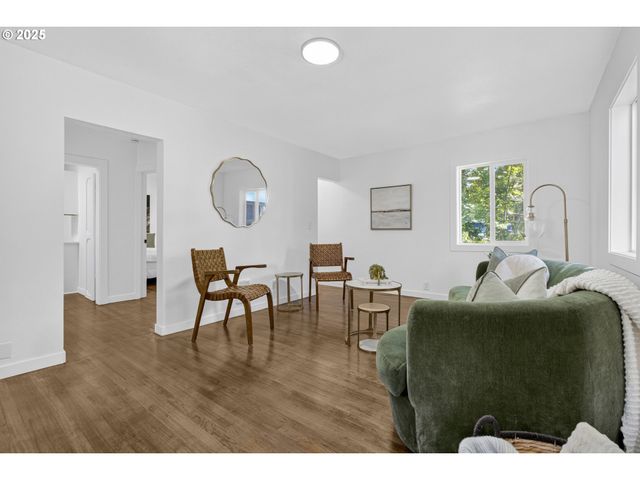 461 BLAIR Blvd, Eugene, OR 97402