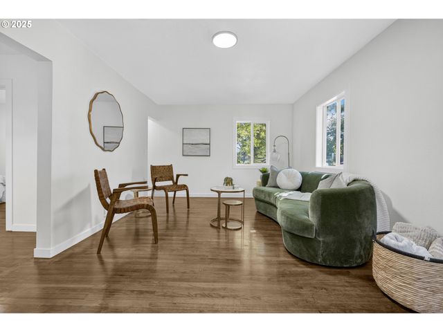 461 BLAIR Blvd, Eugene, OR 97402