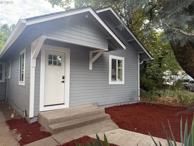 461 BLAIR Blvd, Eugene, OR 97402