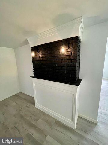 131 S SCHAEFFER HILL RD, Pottsville, PA 17901