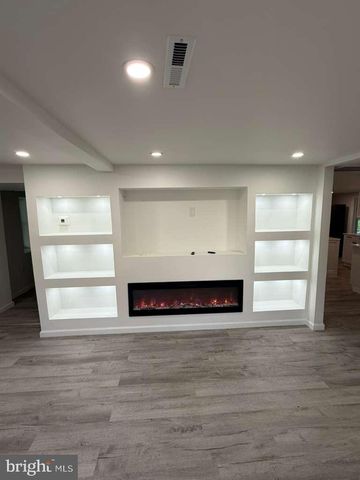 131 S SCHAEFFER HILL RD, Pottsville, PA 17901