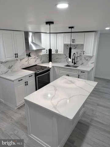 131 S SCHAEFFER HILL RD, Pottsville, PA 17901