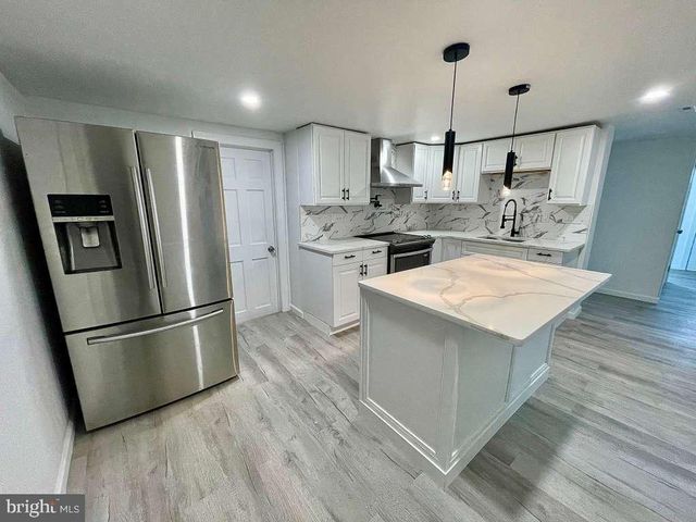 131 S SCHAEFFER HILL RD, Pottsville, PA 17901