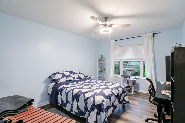 7827 Hedgehop Drive, Zionsville, IN 46077