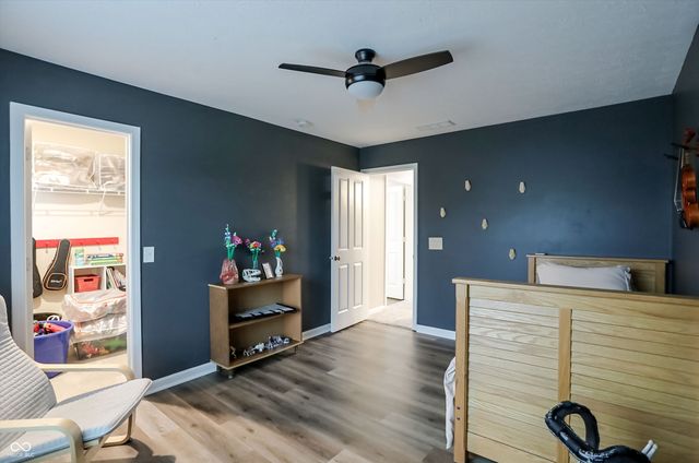 7827 Hedgehop Drive, Zionsville, IN 46077