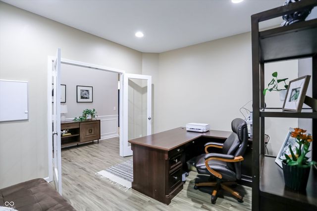 7827 Hedgehop Drive, Zionsville, IN 46077