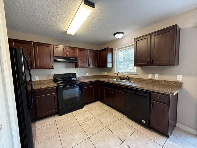 5663 NW 57TH STREET, Ocala, FL 34482