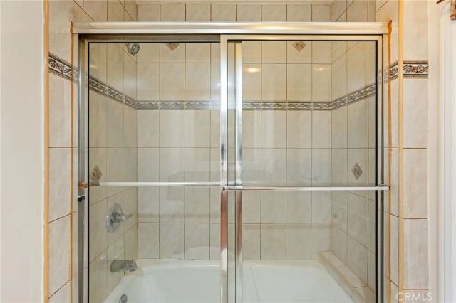 1201 Viola 104, Glendale, CA 91202