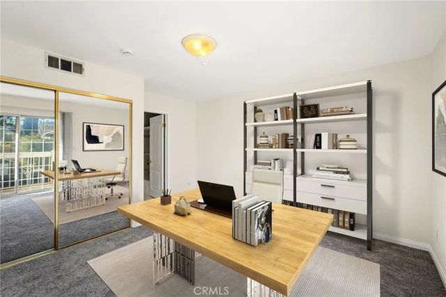 1201 Viola 104, Glendale, CA 91202