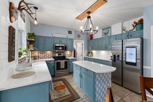 530 Cactus Flower St, San Antonio, TX 78260
