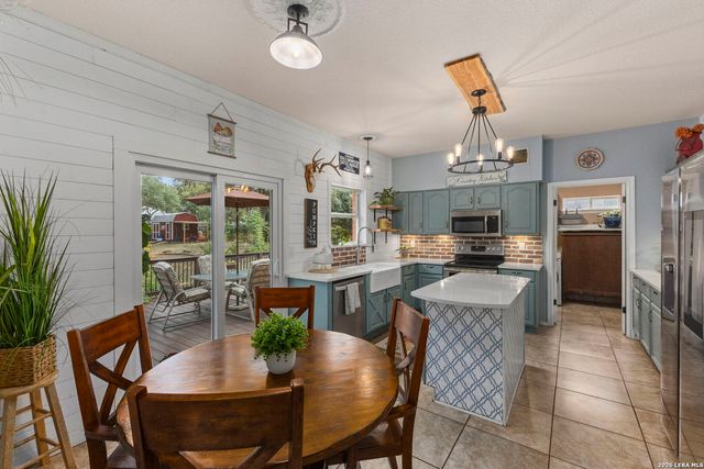 530 Cactus Flower St, San Antonio, TX 78260