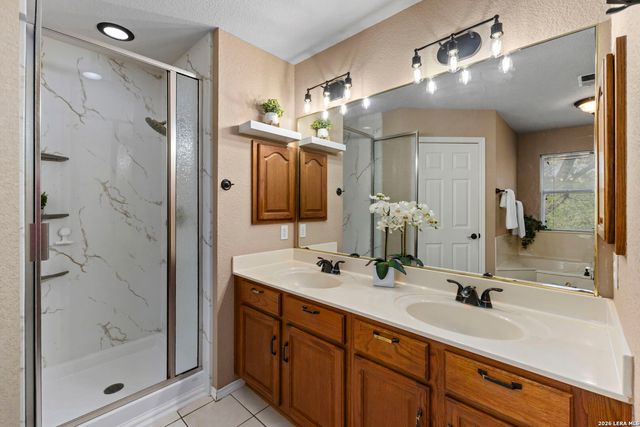 530 Cactus Flower St, San Antonio, TX 78260