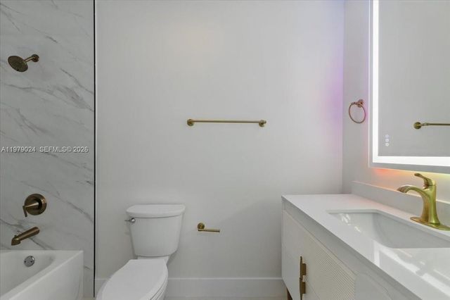 7860 SW 158th Ter, Palmetto Bay, FL 33157