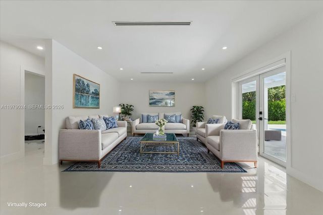 7860 SW 158th Ter, Palmetto Bay, FL 33157