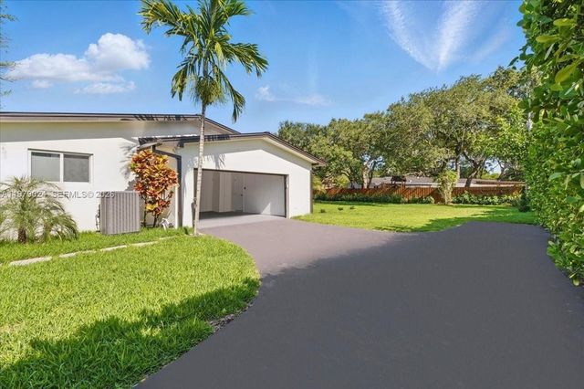 7860 SW 158th Ter, Palmetto Bay, FL 33157