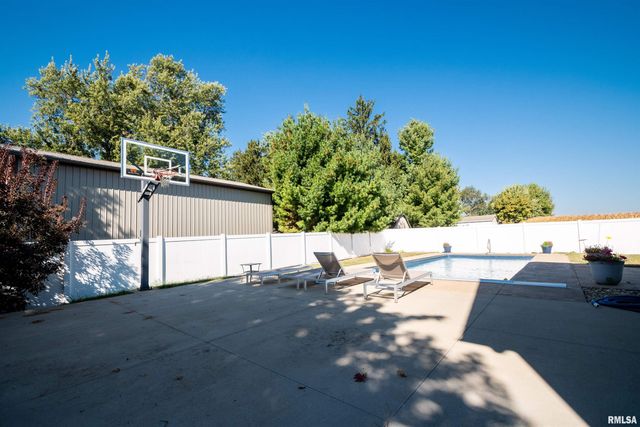 610 WESTMINSTER Drive, Washington, IL 61571