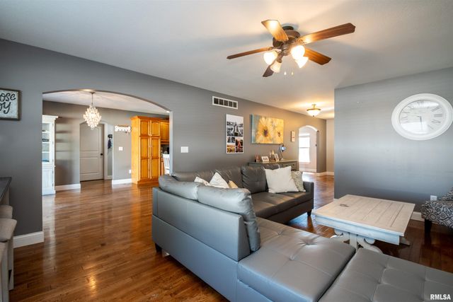 610 WESTMINSTER Drive, Washington, IL 61571