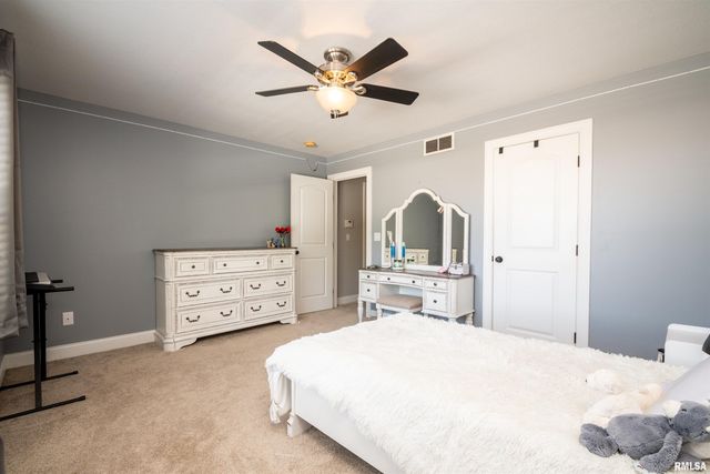 610 WESTMINSTER Drive, Washington, IL 61571